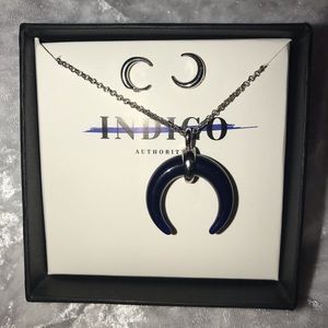 Necklace and earrings set